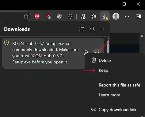 Das Menü … des Downloads ist geöffnet, mit „Löschen“, „Behalten“, „Diese Datei als sicher melden“, „Weitere Informationen“ und „Downloadlink kopieren“; „Behalten“ ist markiert.